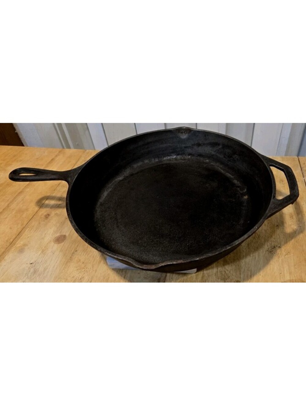 Vintage Cast Iron Skillet Lodge #10 SK 12” with 2 Spouts USA 2 Handles